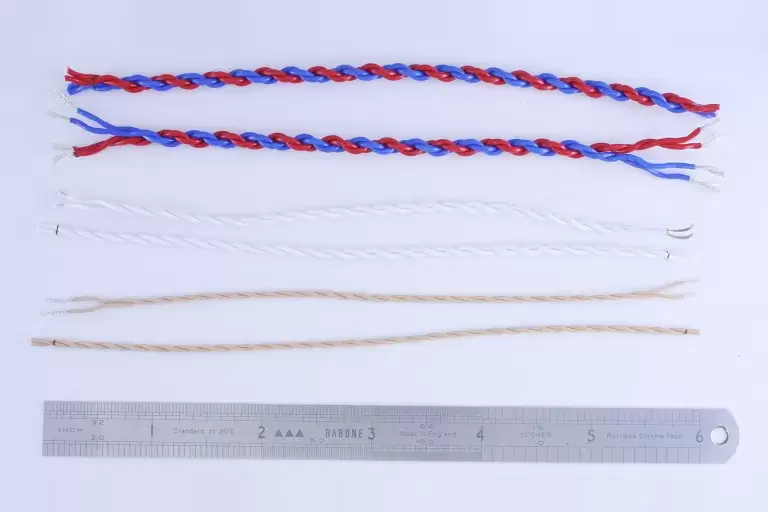 red, Blue, White, Golden color wire with scale.